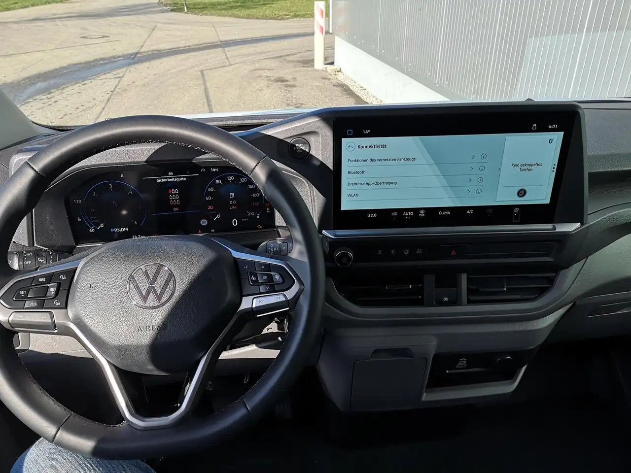 Volkswagen T7 Transporter 5