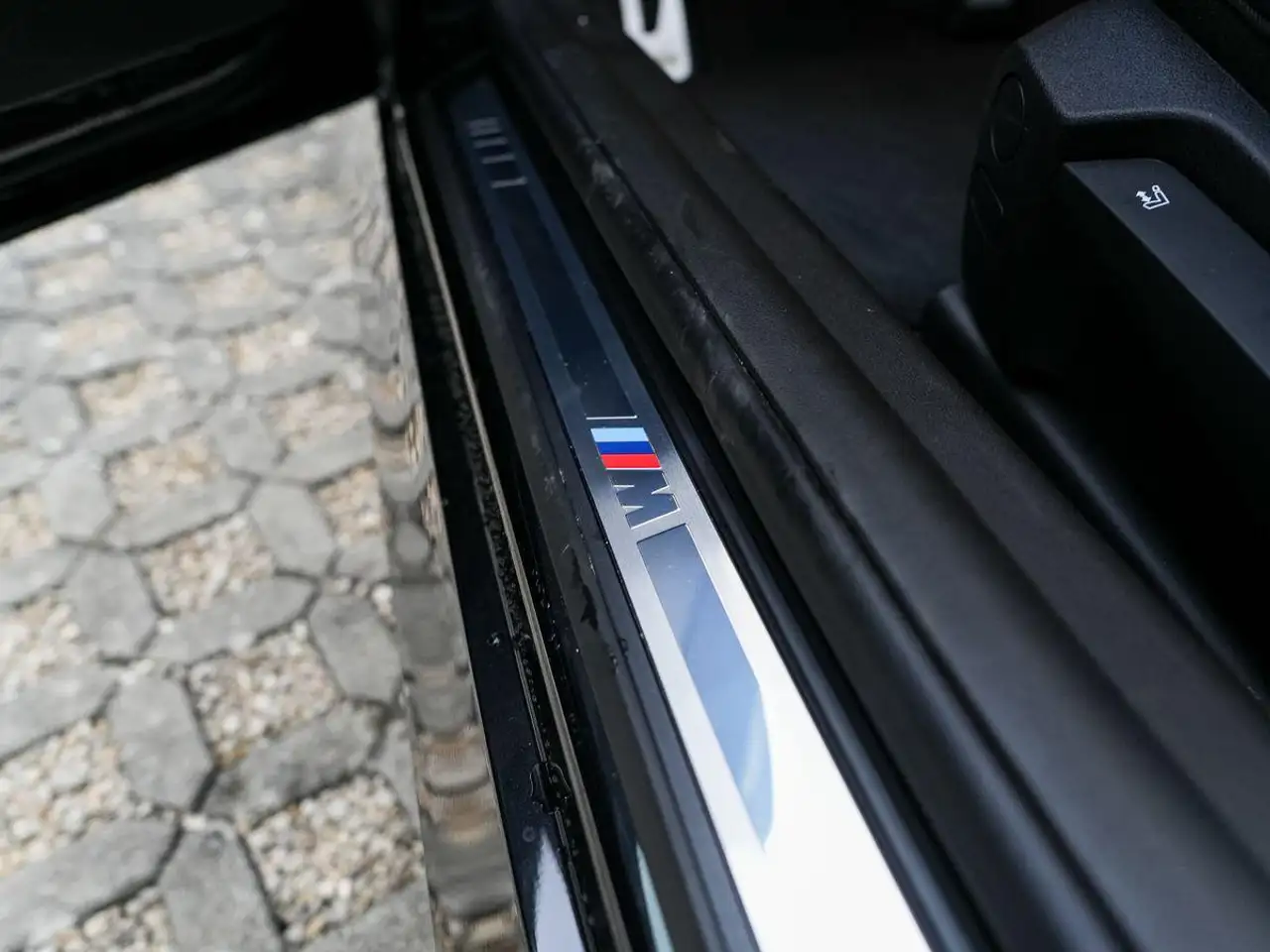 BMW 240 i 6