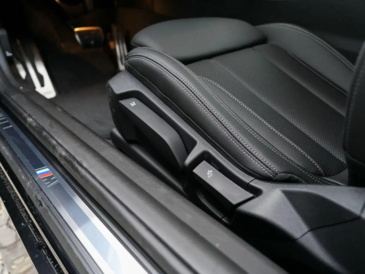 BMW 240 i 7