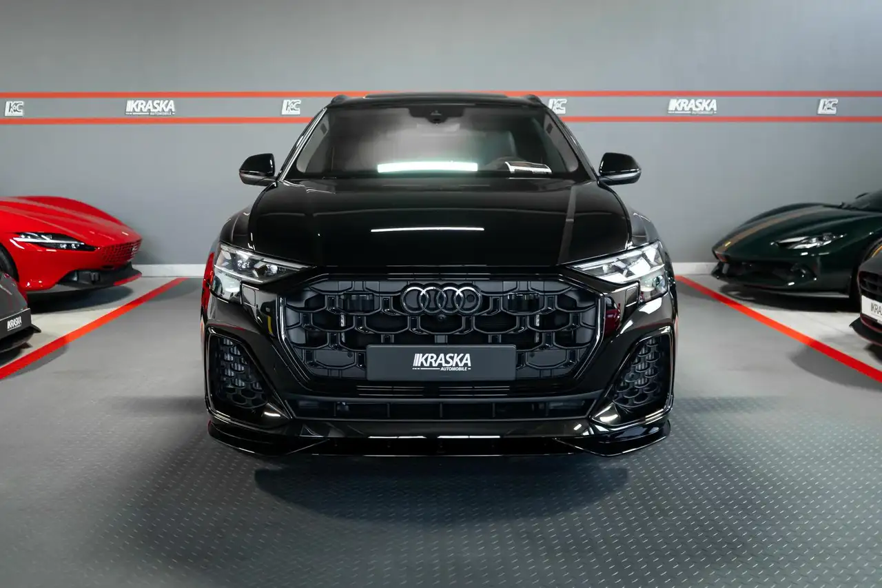 Audi SQ8 3