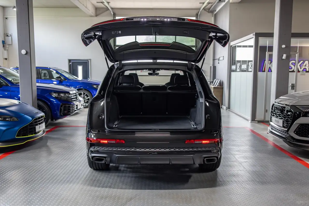 Audi Q7 60 13