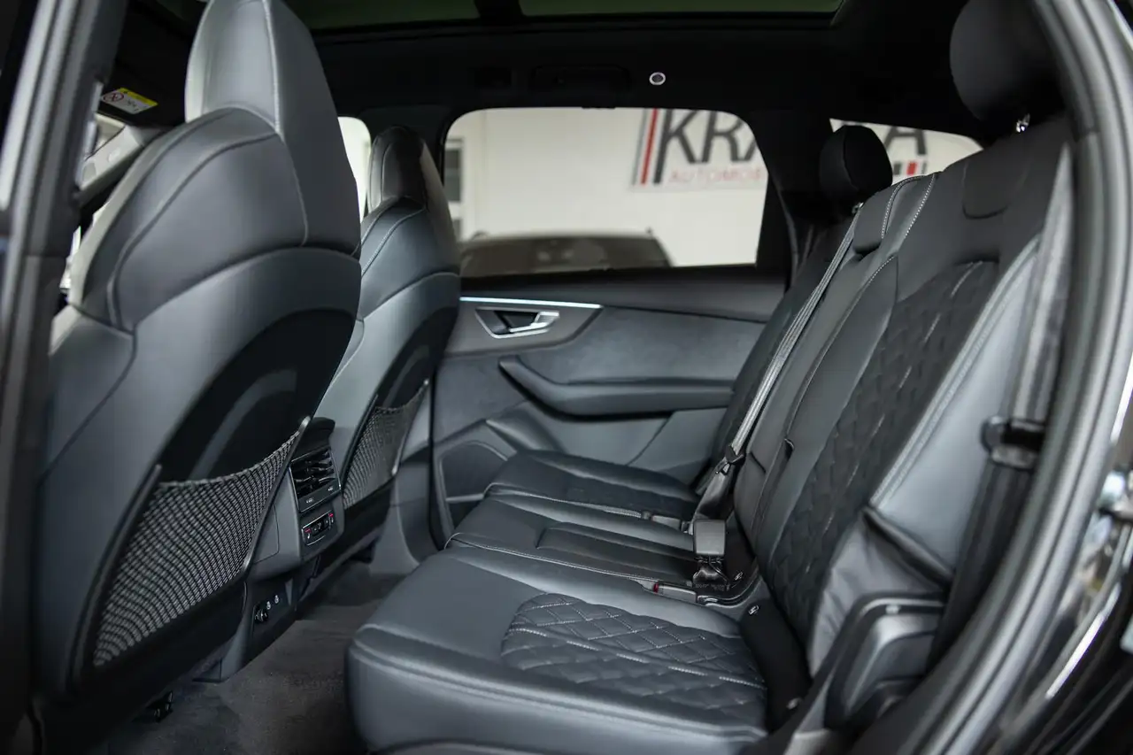 Audi Q7 60 15