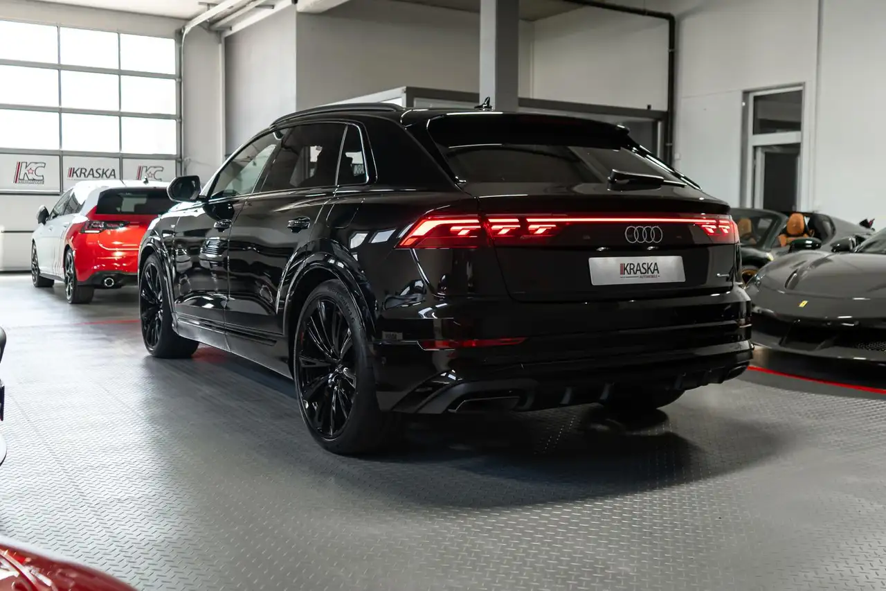 Audi Q8 60 11