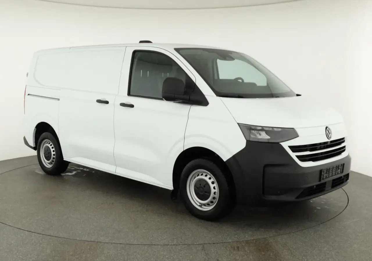Volkswagen T7 Transporter 3