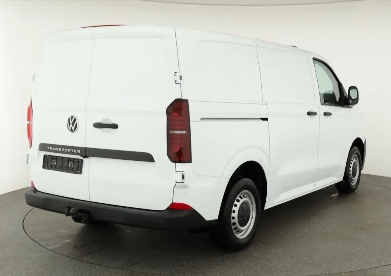 Volkswagen T7 Transporter 4
