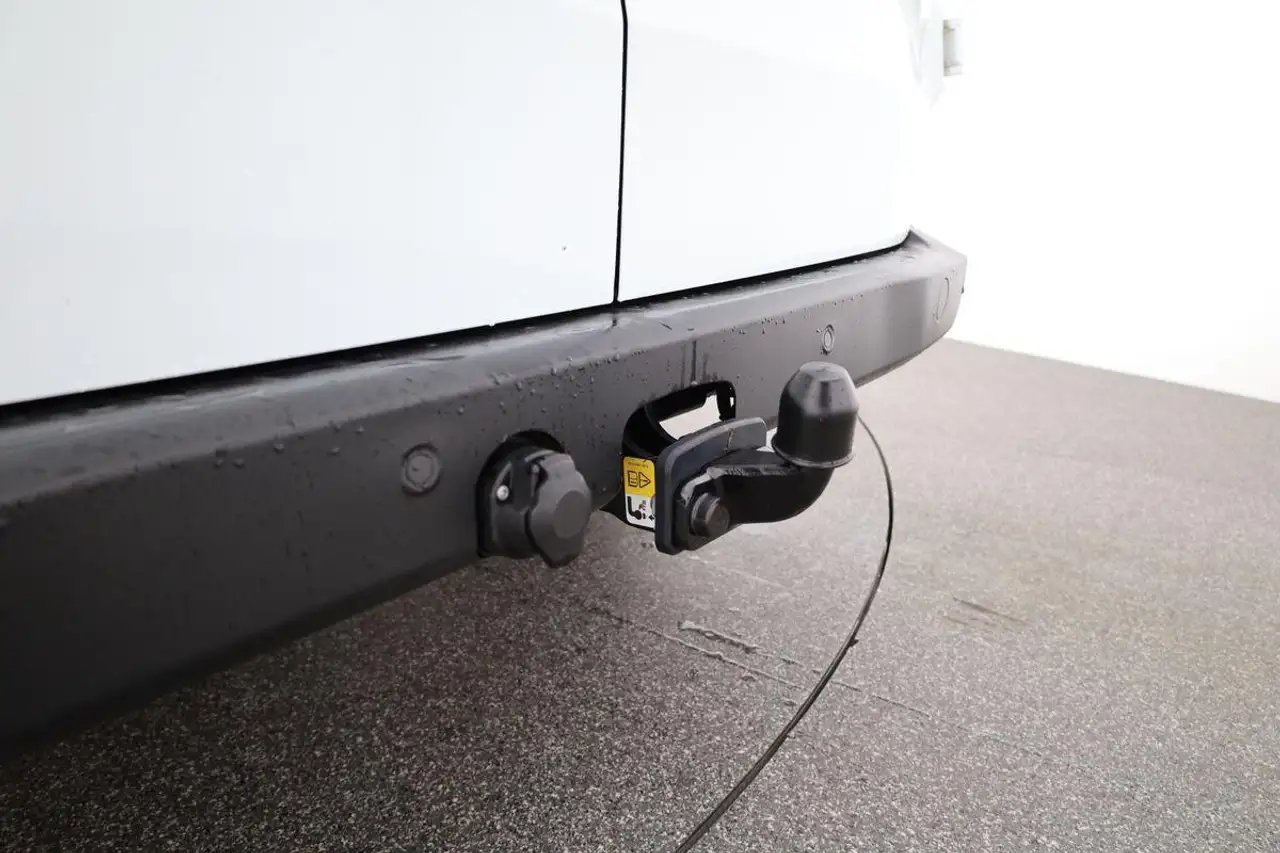Volkswagen T7 Transporter 14