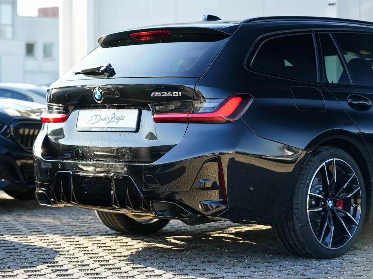 BMW 340 8