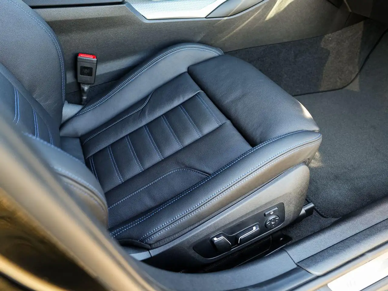 BMW 340 15