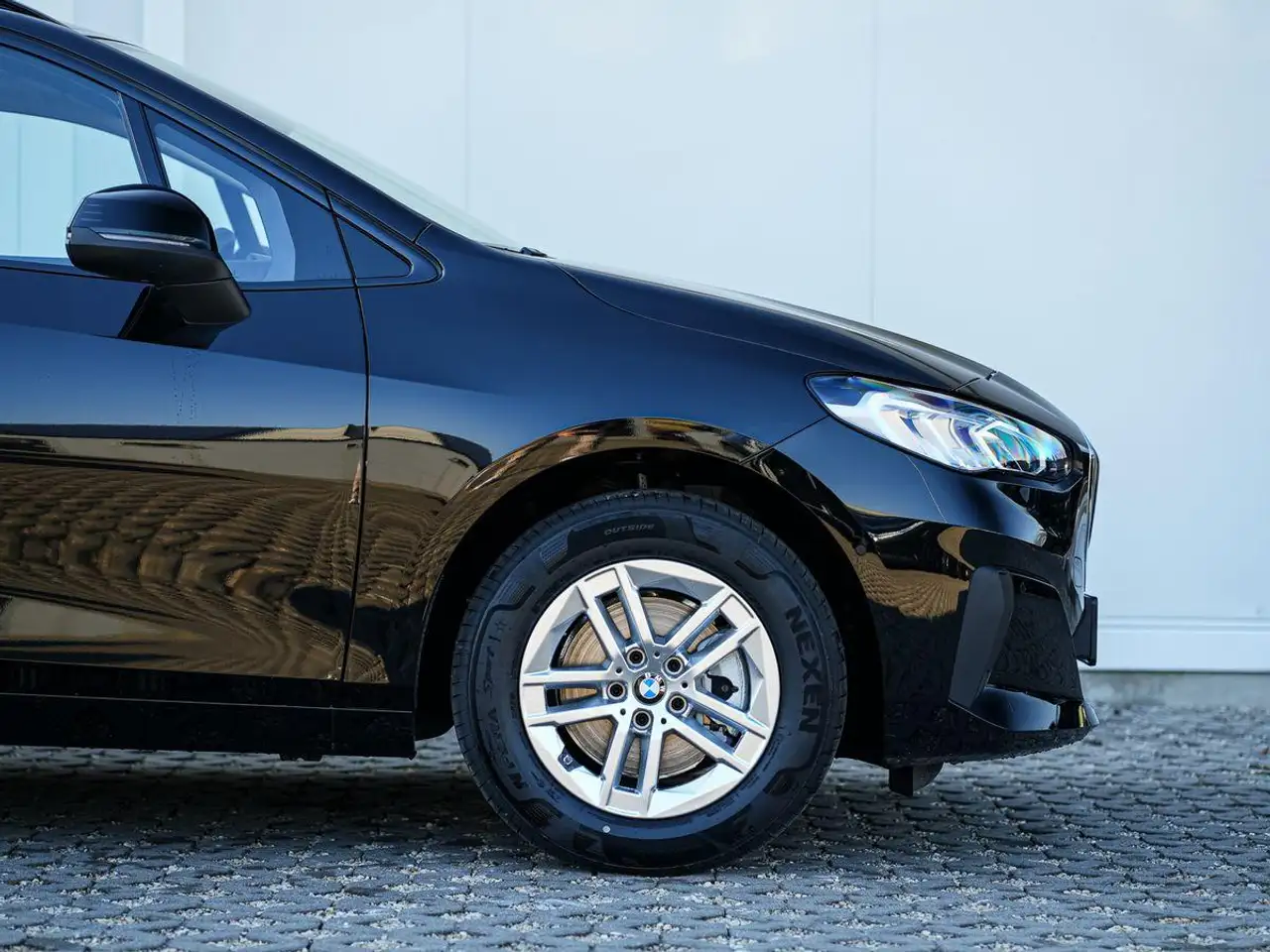 BMW 220 8