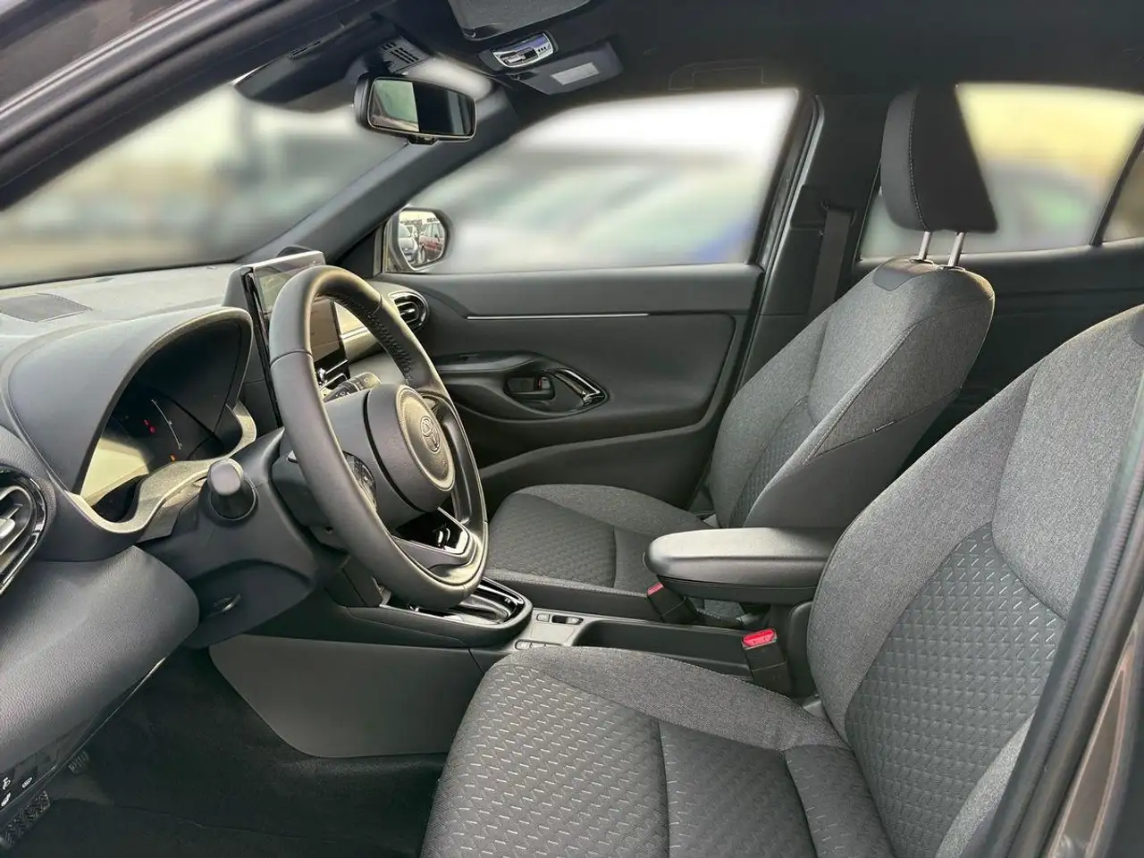 Toyota Yaris 8