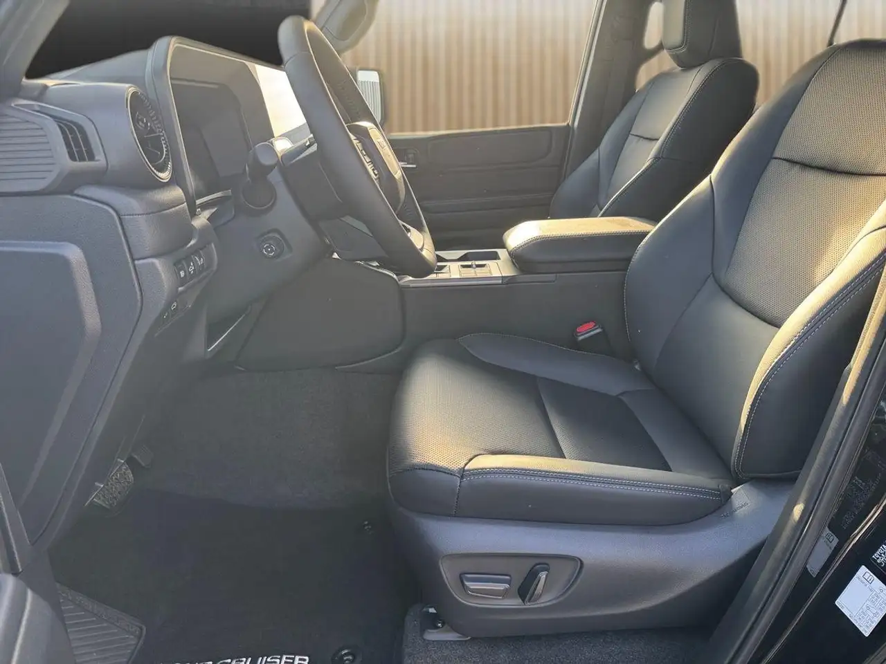 Toyota Land Cruiser 8