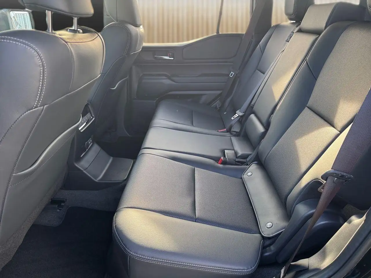 Toyota Land Cruiser 12