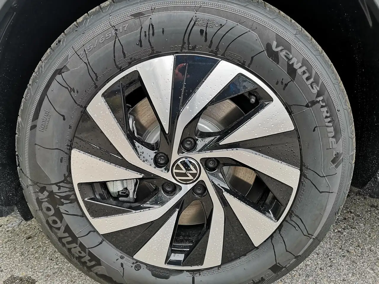Volkswagen Tiguan 4