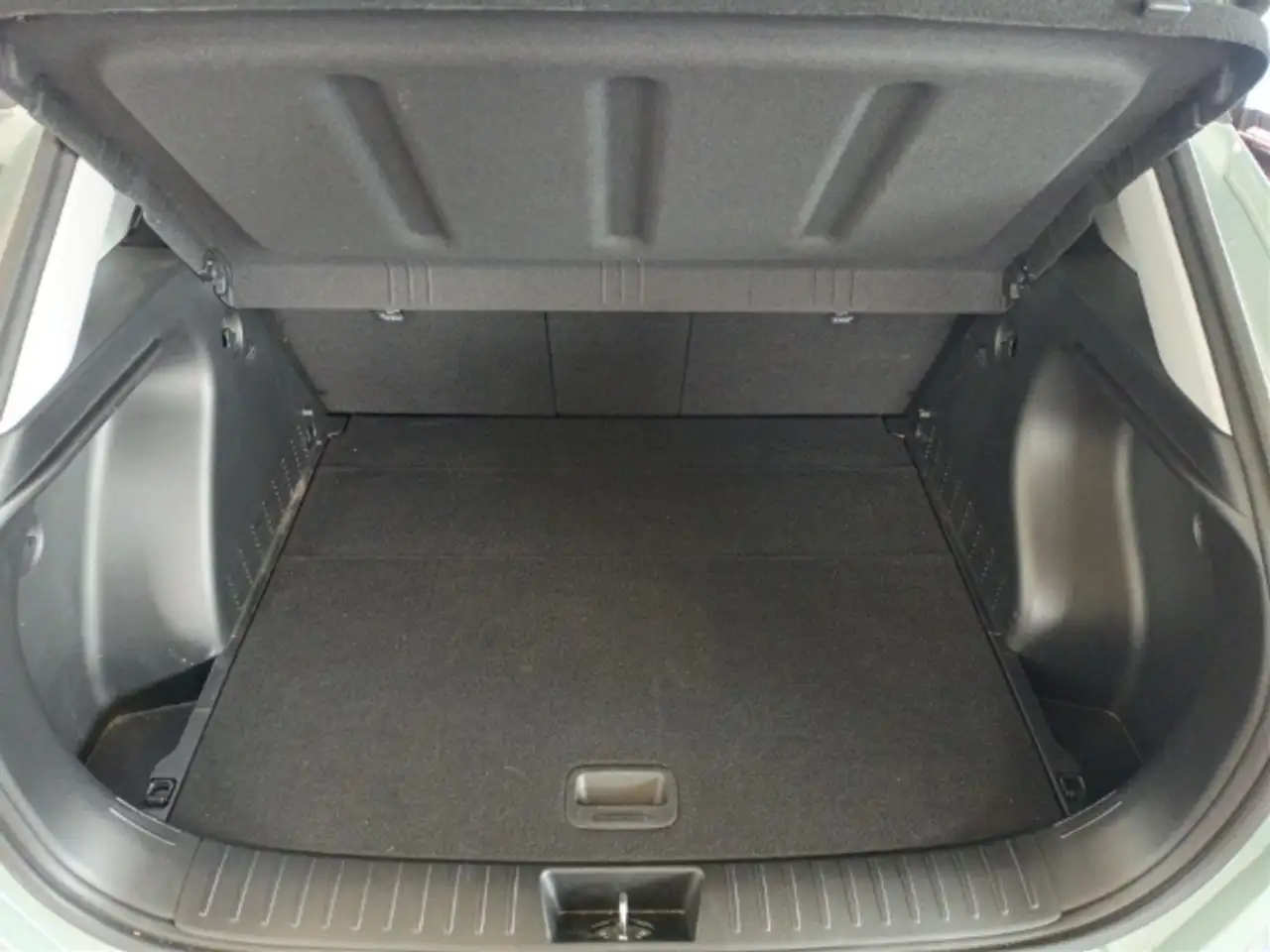 Hyundai KONA 6