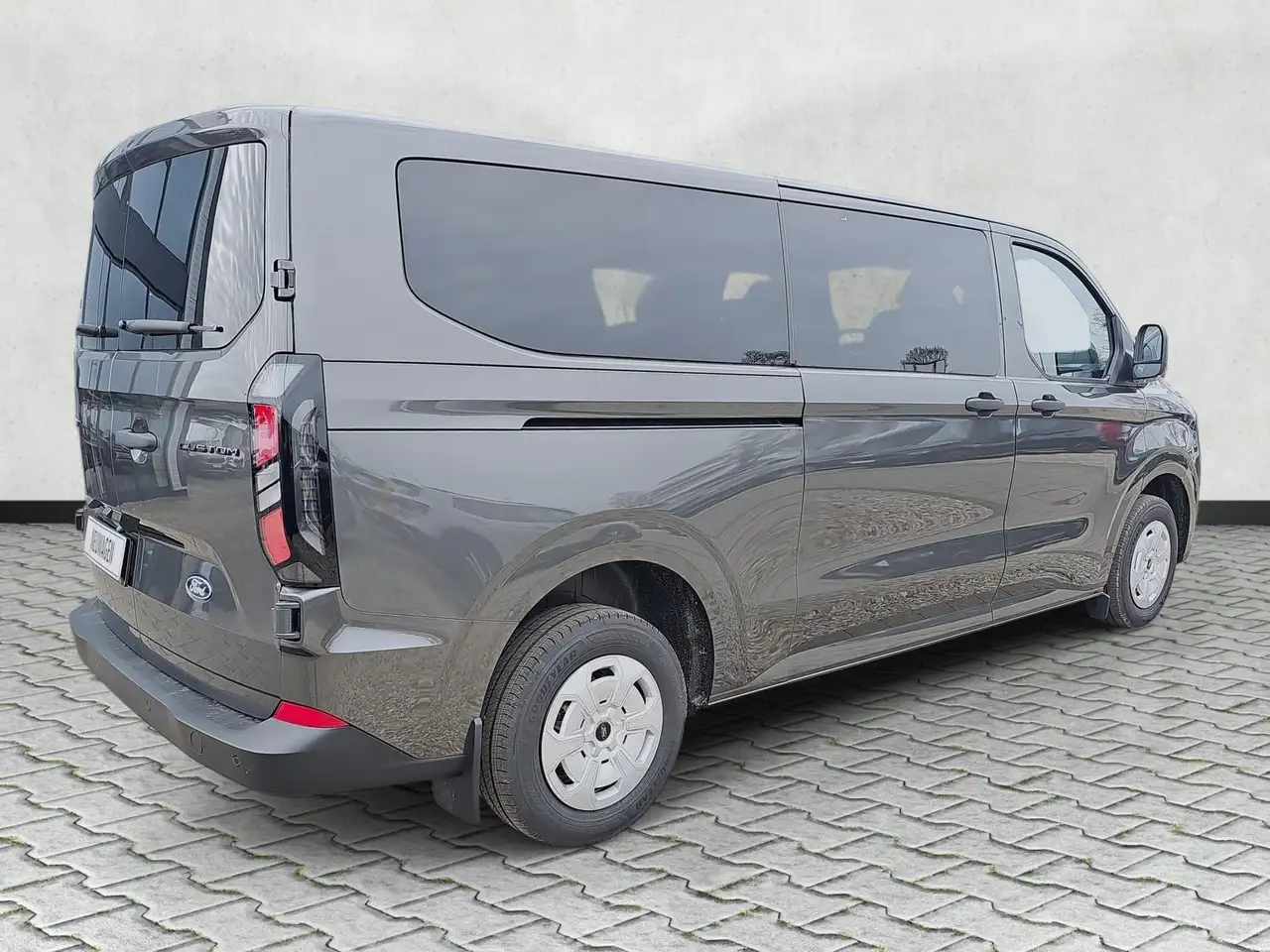 Ford Transit 8