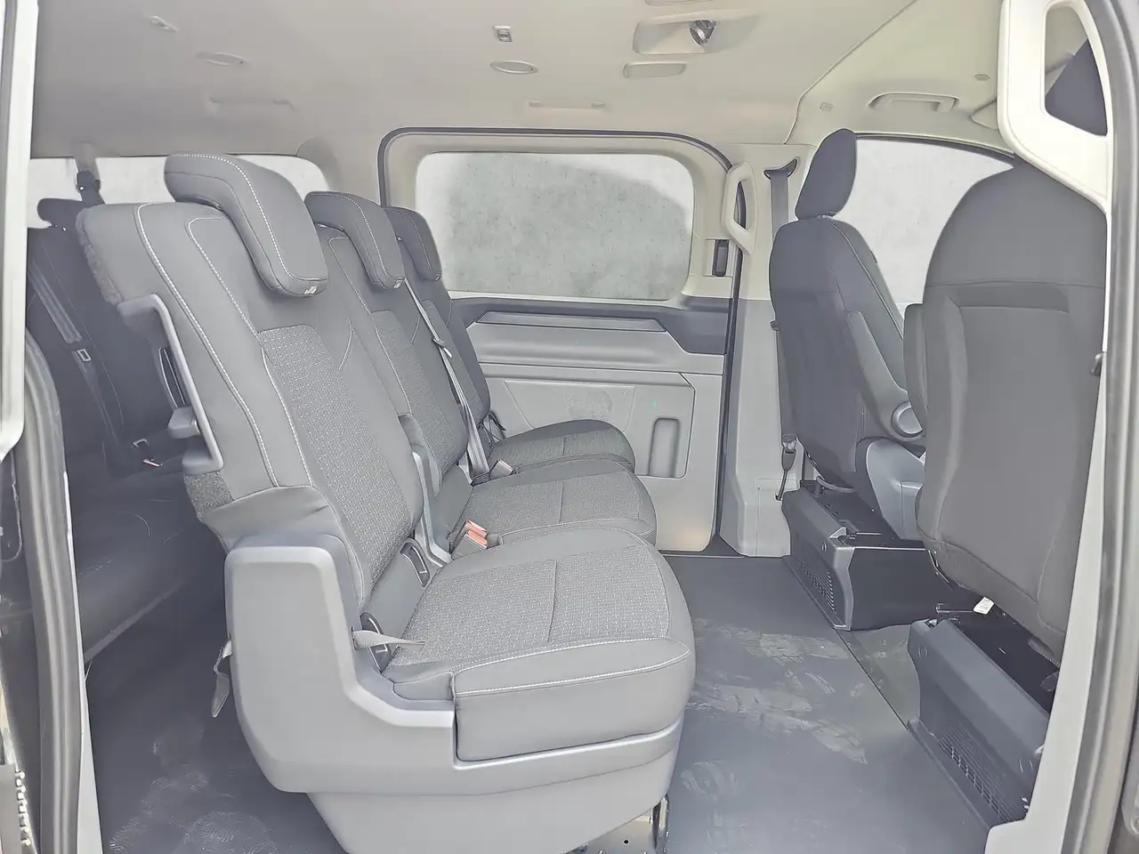 Ford Transit 14