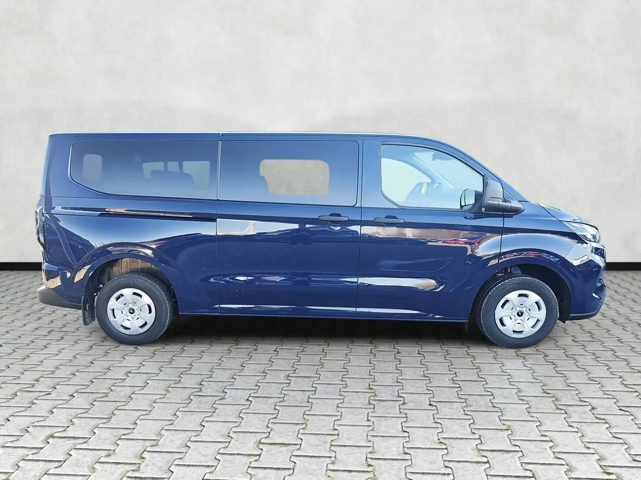 Ford Transit 9