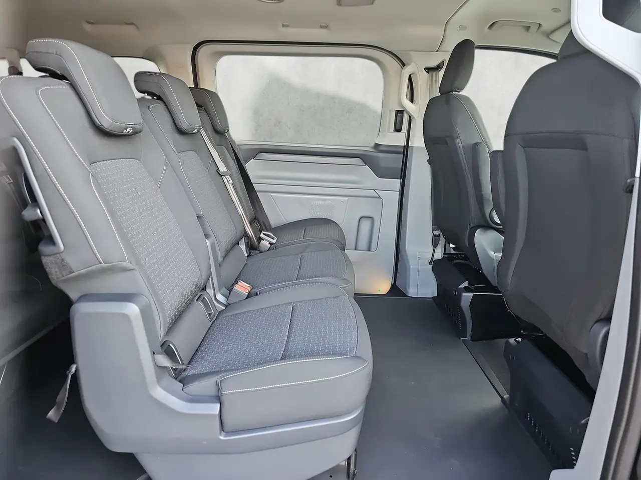 Ford Transit 14