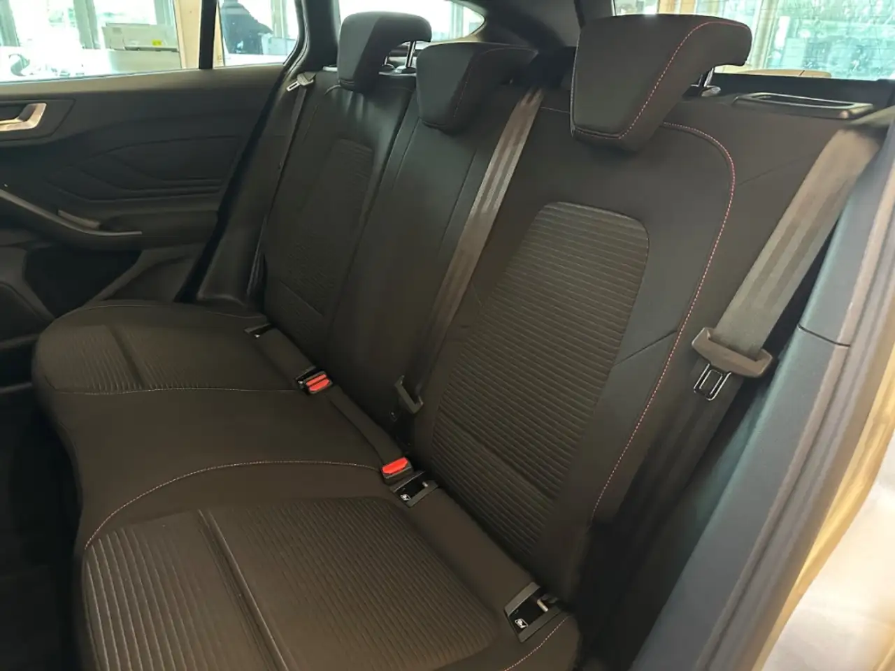 Ford Focus 10