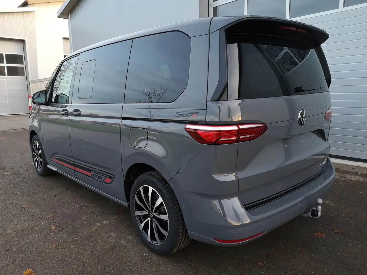 Volkswagen T7 Multivan 3