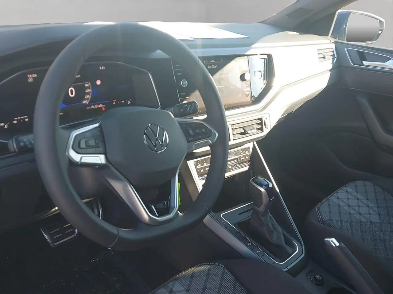 Volkswagen Polo 11