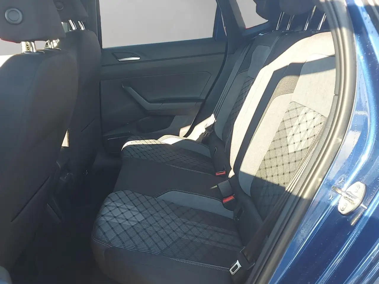Volkswagen Polo 13