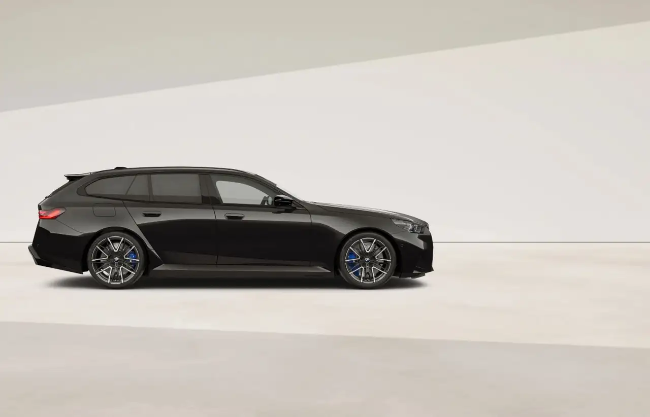 BMW M5 4