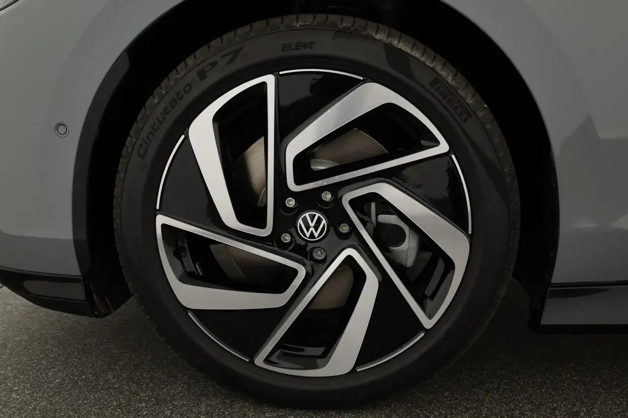 Volkswagen ID.7 15