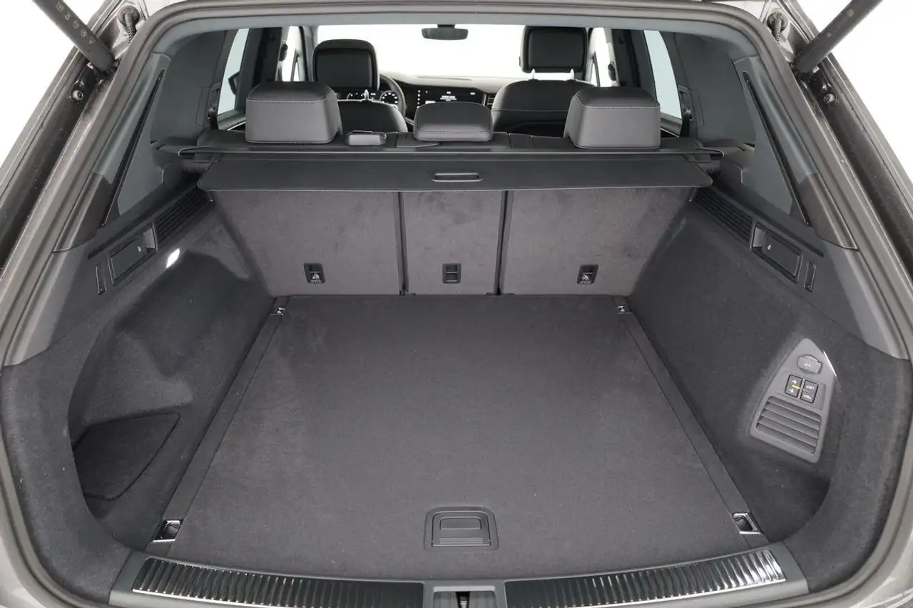 Volkswagen Touareg 15
