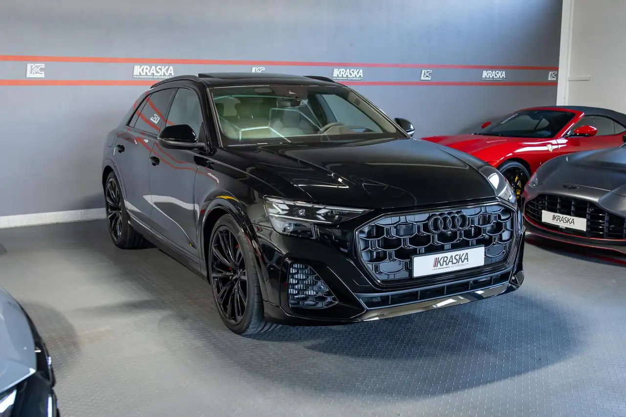 Audi SQ8 7