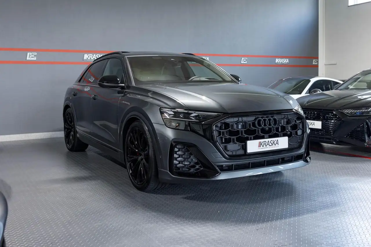 Audi SQ8 7