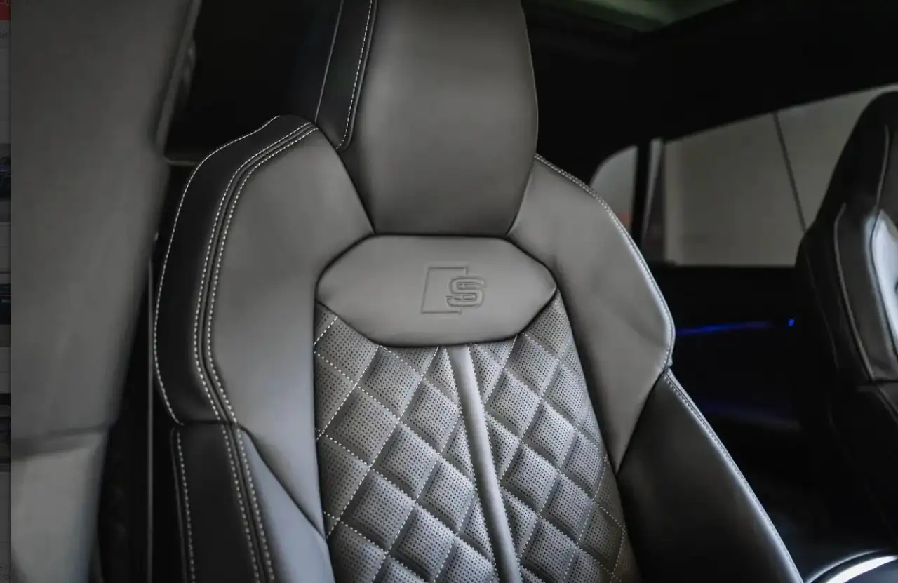 Audi SQ8 15