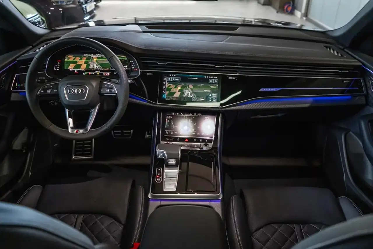 Audi SQ8 16