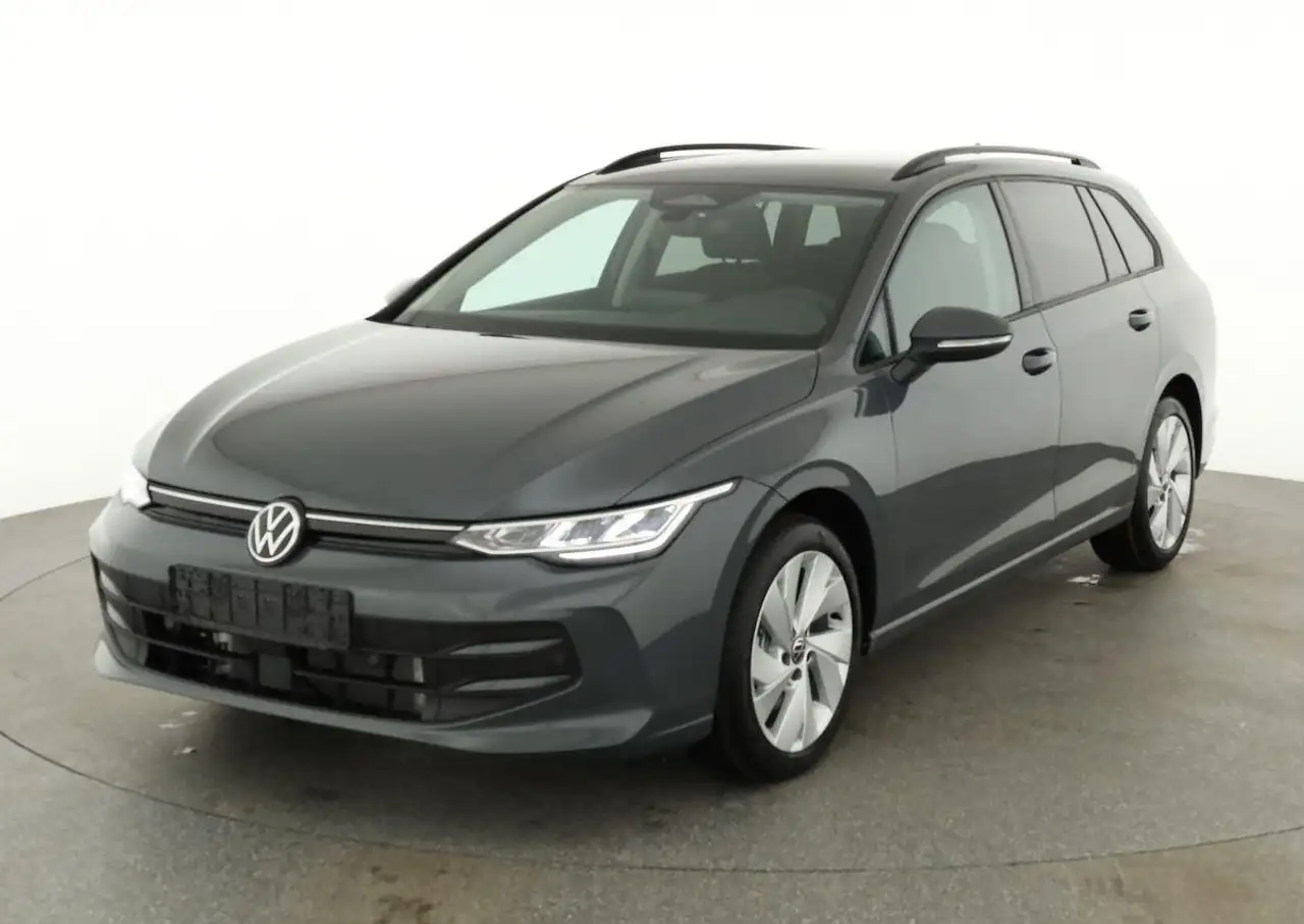 Volkswagen Golf VIII 2