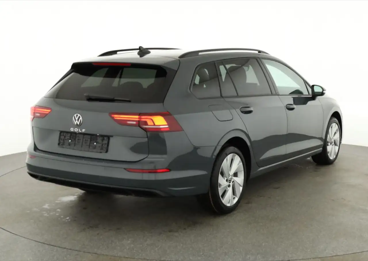 Volkswagen Golf VIII 4