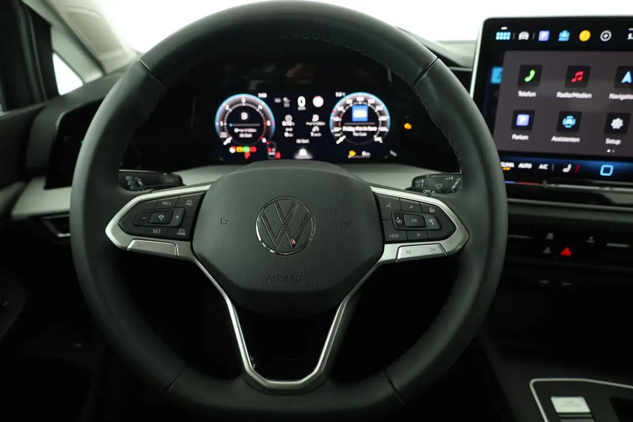 Volkswagen Golf VIII 7