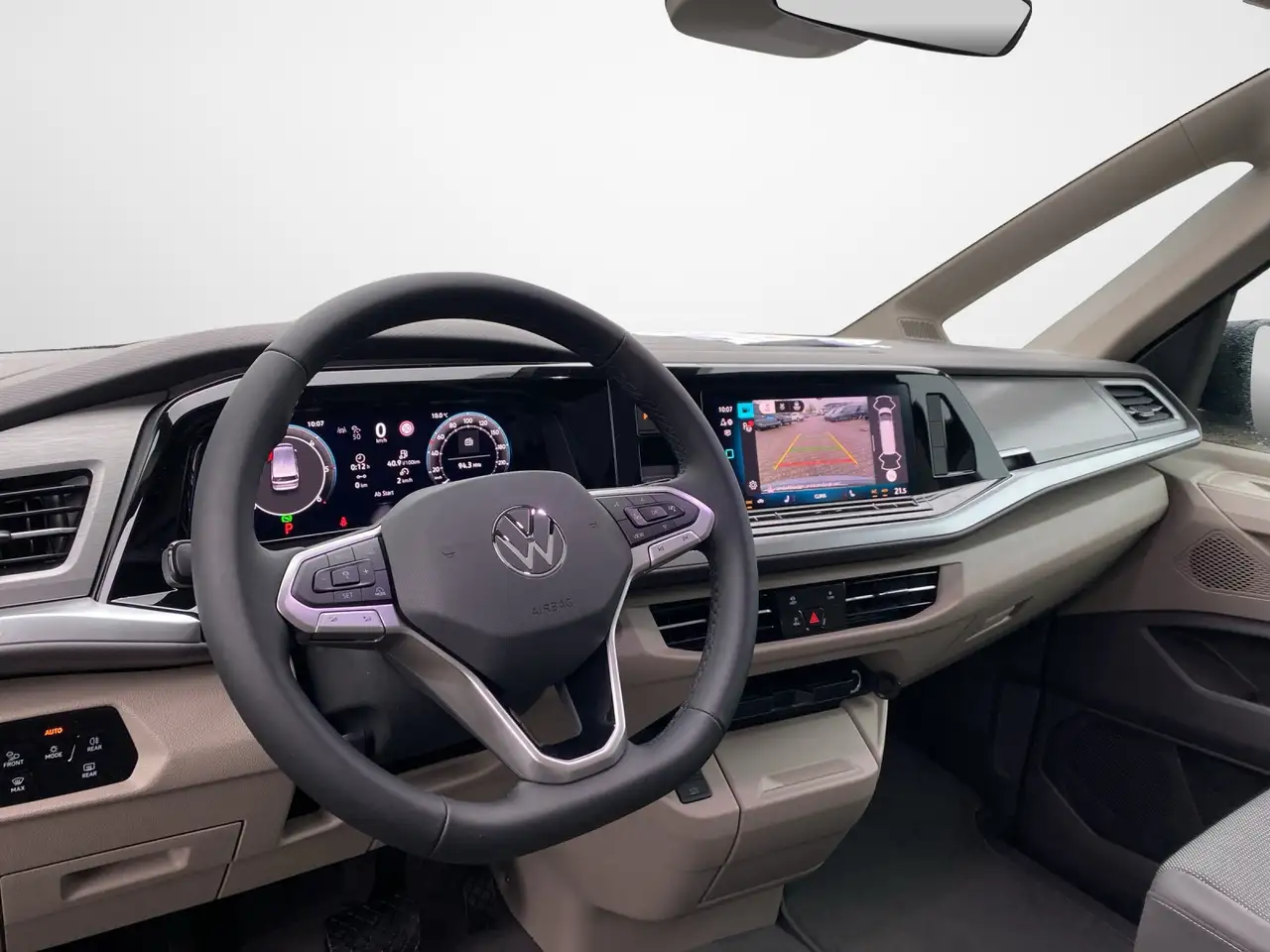 Volkswagen T7 Multivan 9