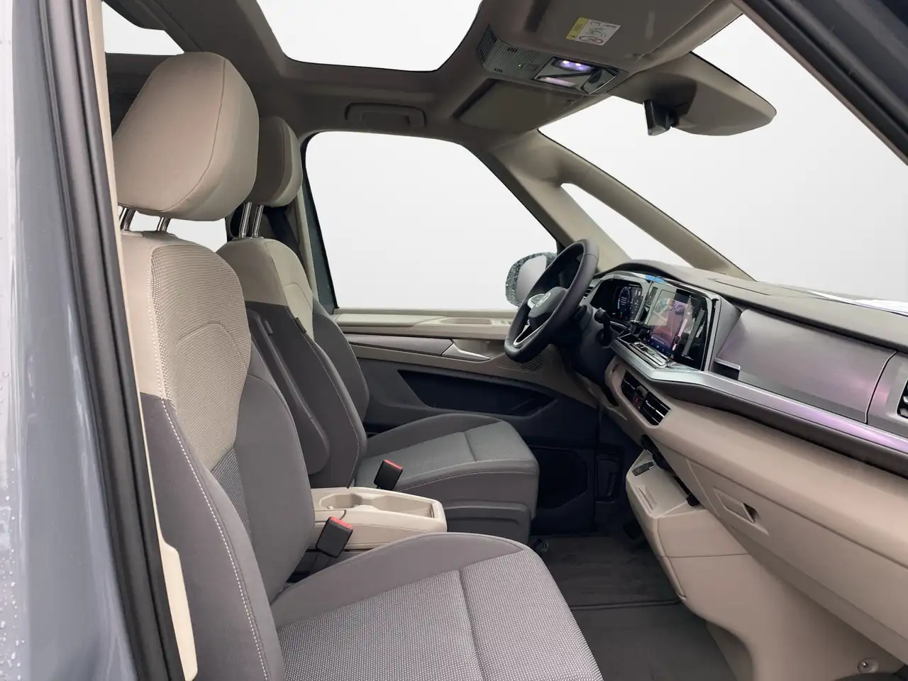 Volkswagen T7 Multivan 14