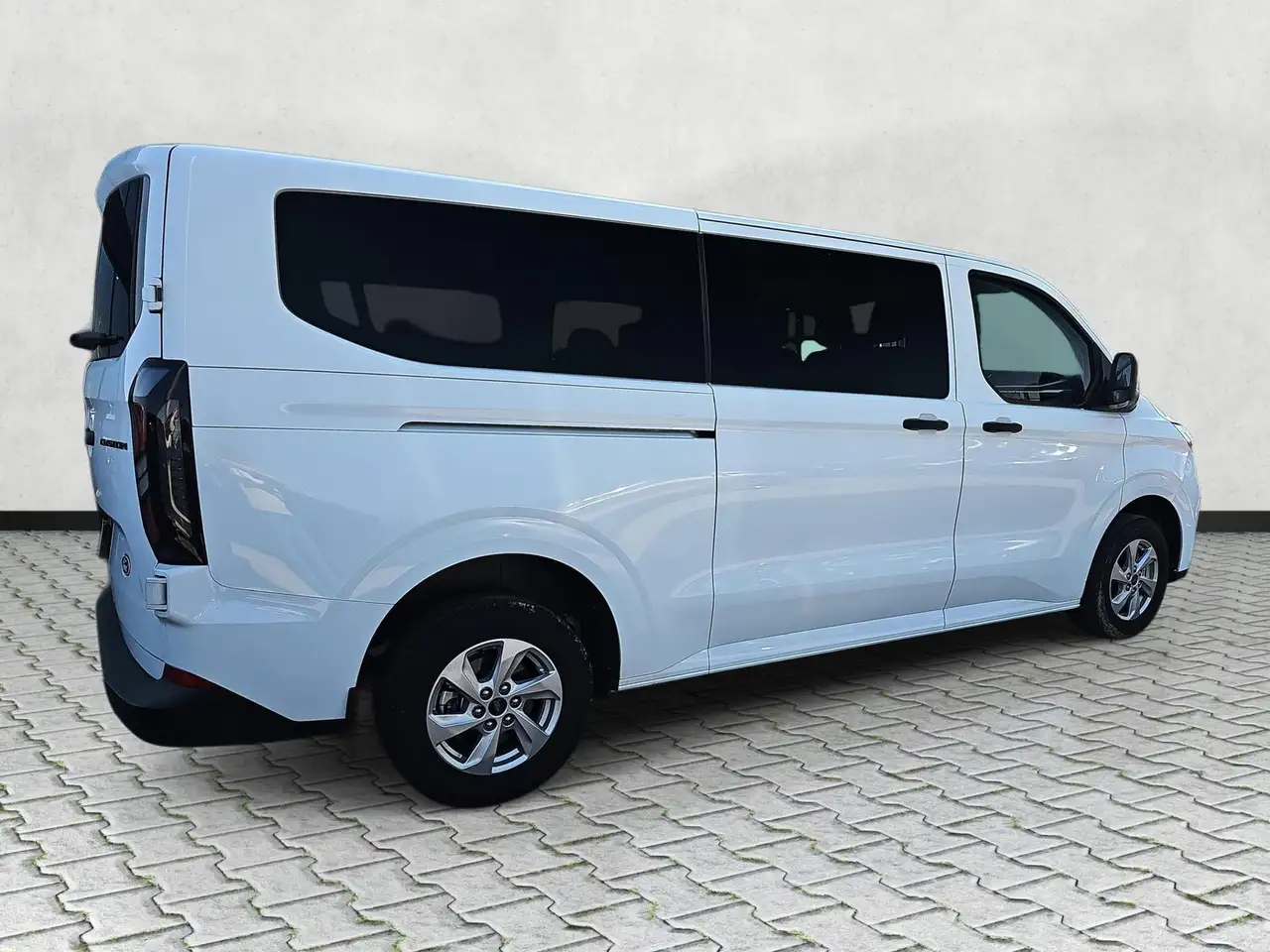 Ford Transit 8
