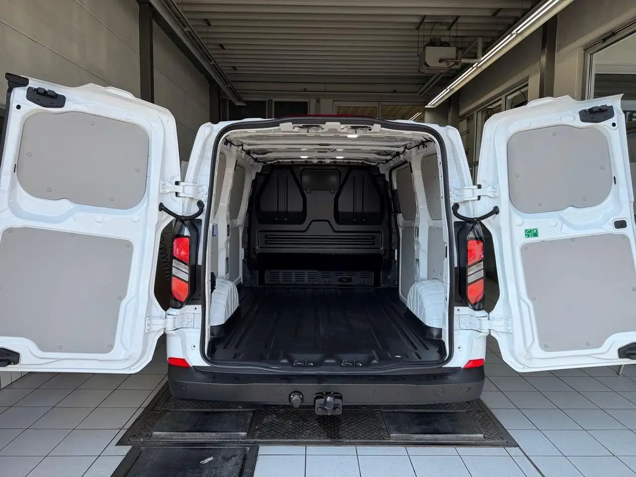 Ford Transit 10
