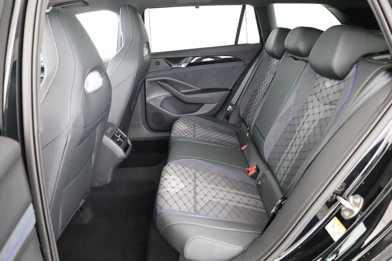 Volkswagen Passat 13