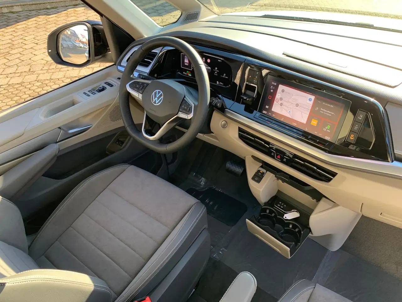 Volkswagen T7 Multivan 10