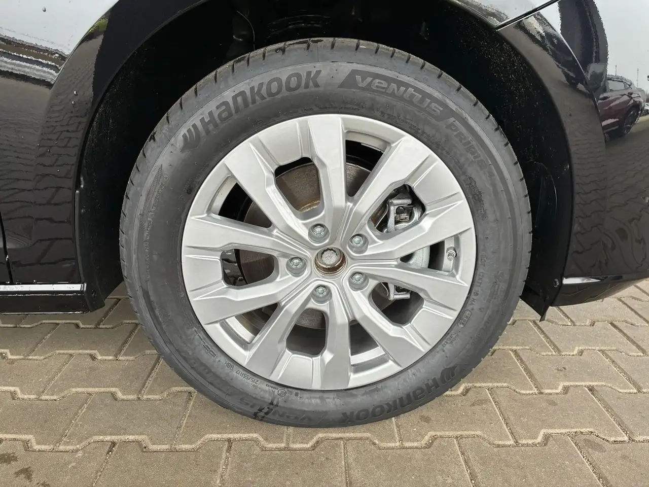 Ford Grand 10