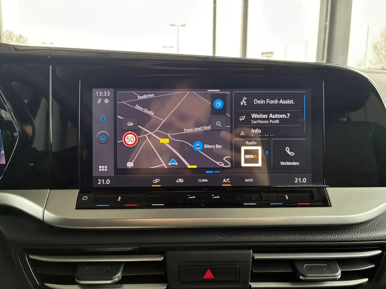 Ford Grand 12