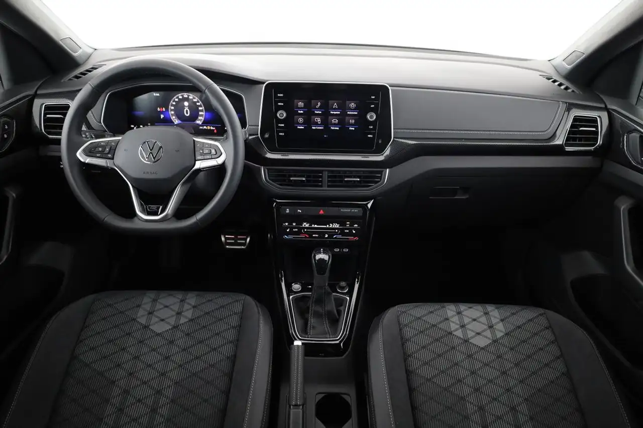 Volkswagen T-Cross 6