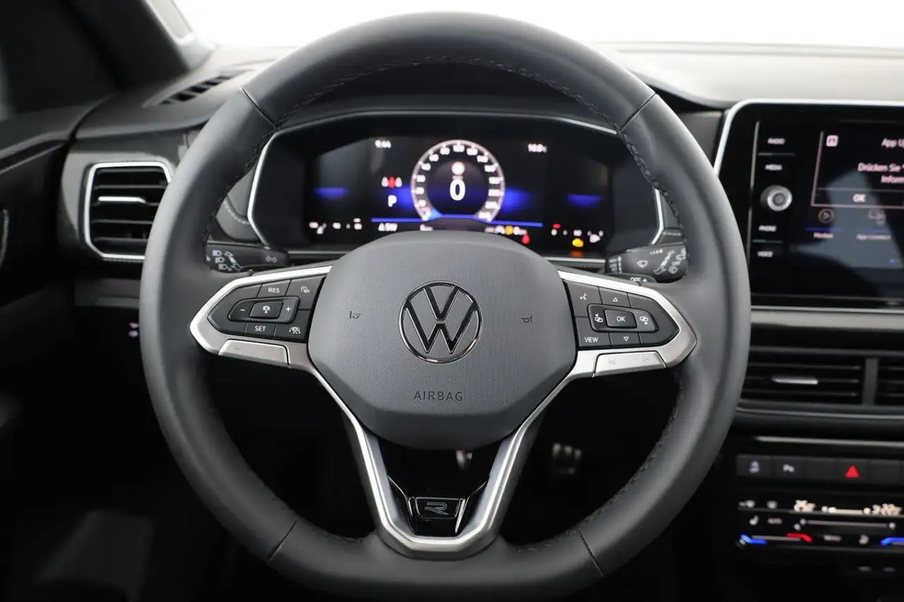 Volkswagen T-Cross 7