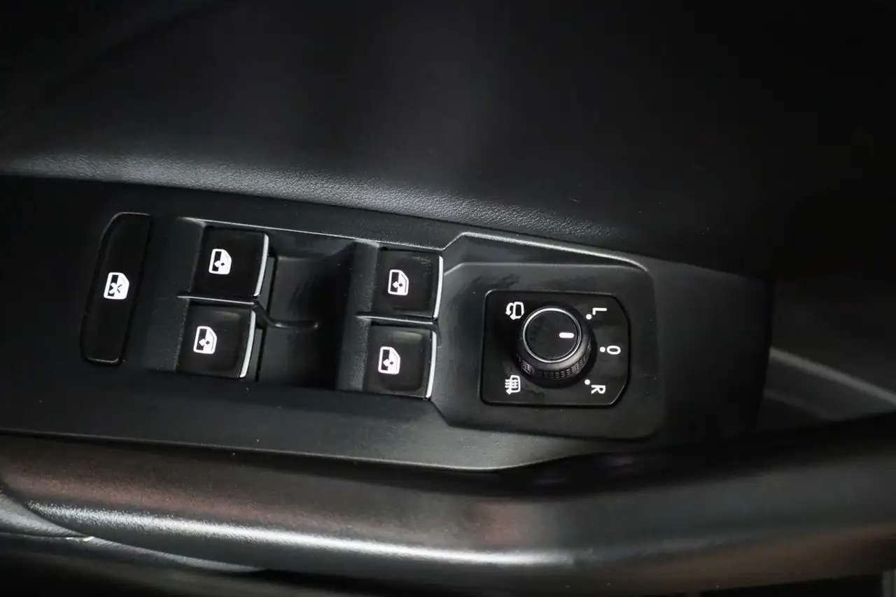 Volkswagen T-Cross 9