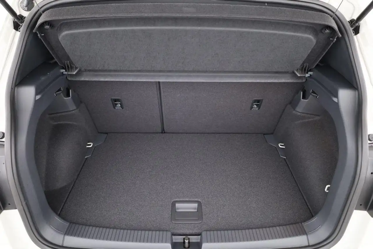 Volkswagen T-Cross 13