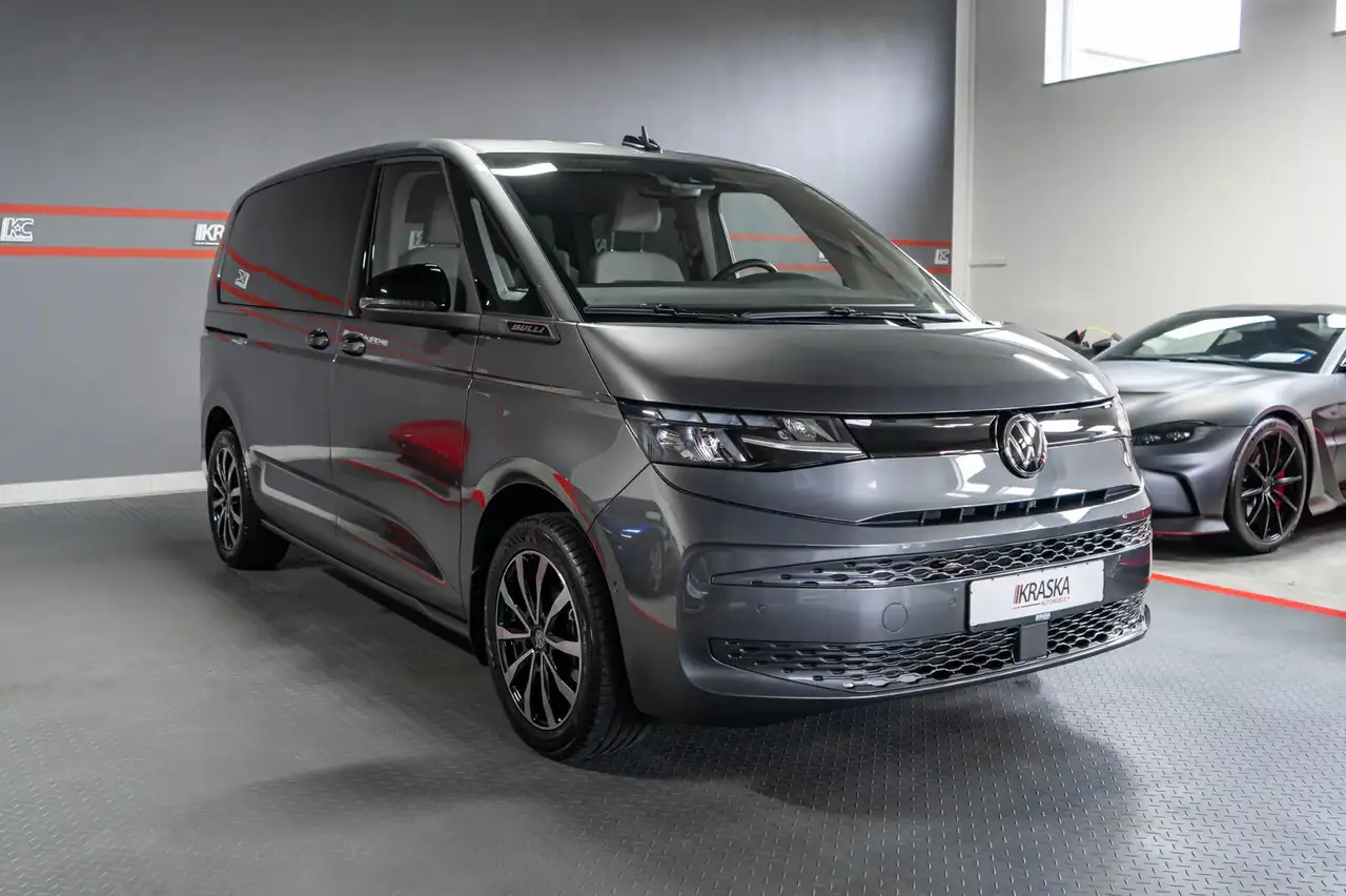 Volkswagen T7 Multivan 6