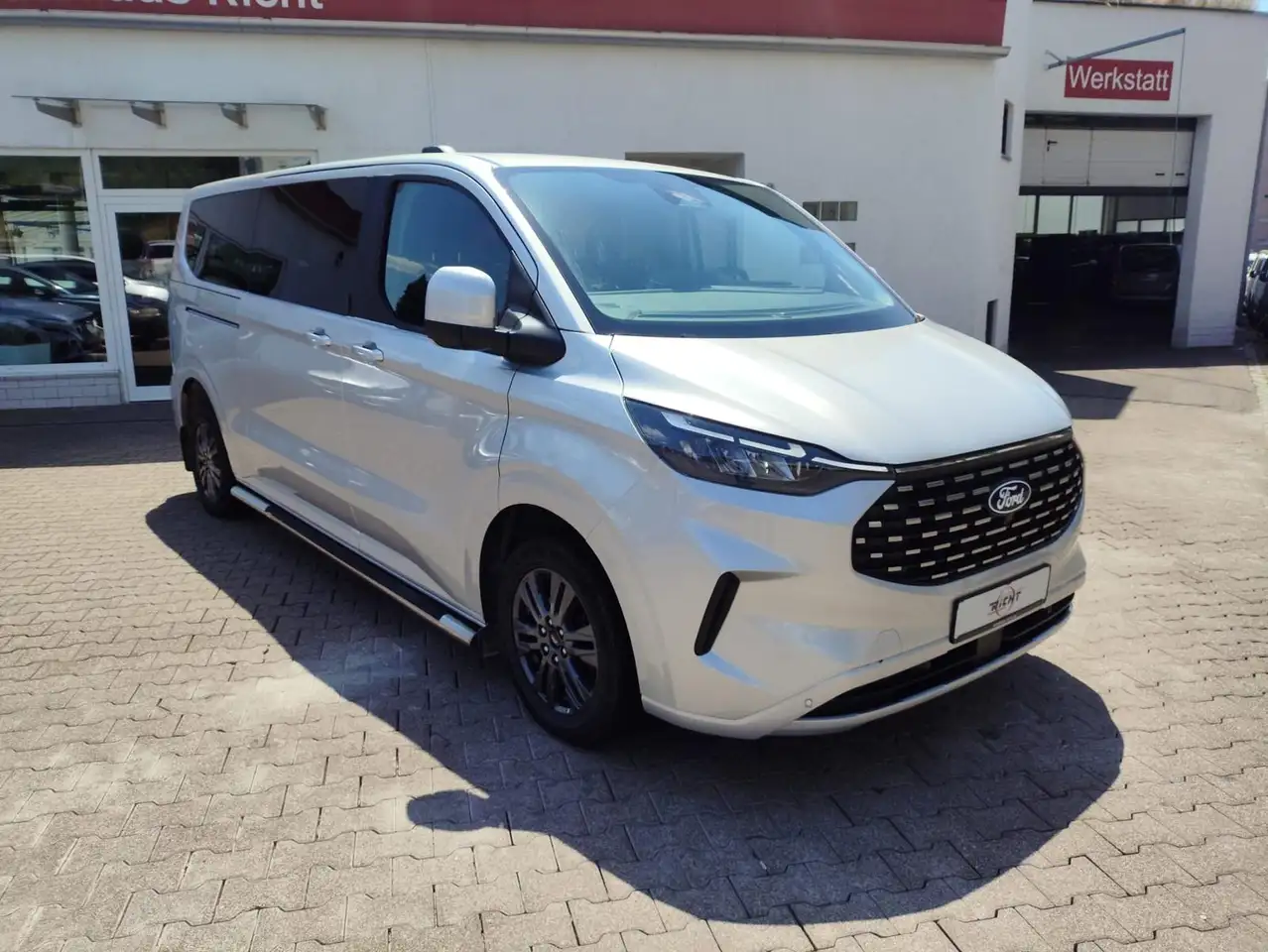 Ford Tourneo 3